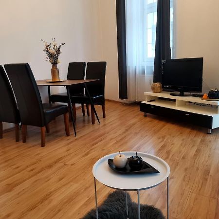 Apartament Na Rynku W Gnieznie Гнезно Екстер'єр фото